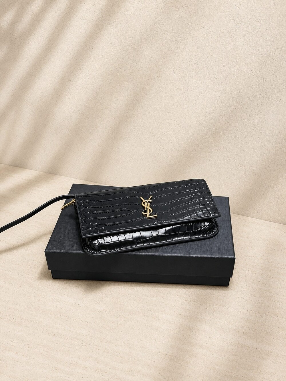 Yves Saint Laurent Medium Kate Purse in Crocodile Embossed Black Calfskin - Picture 7 of 7